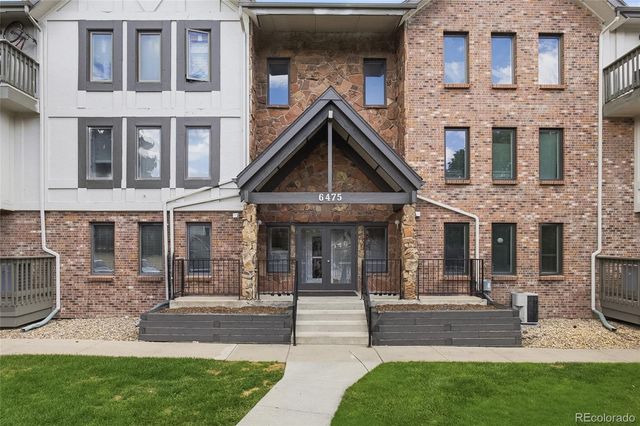 6475 S Dayton Street 103, Englewood, CO 80111