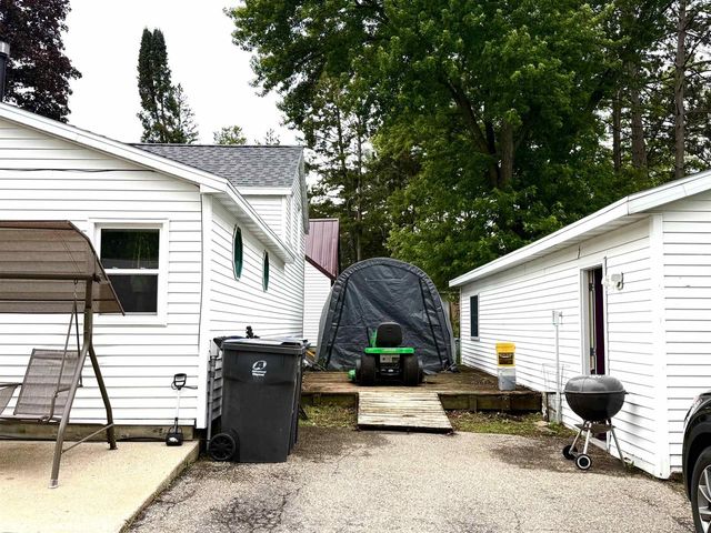 401 CANAL STREET, Princeton, WI 54968