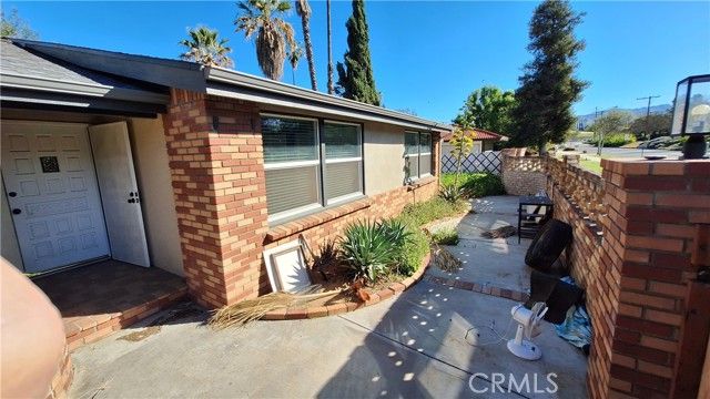 2327 Fairview, Riverside, CA 92506
