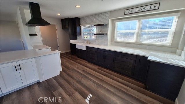 2327 Fairview, Riverside, CA 92506