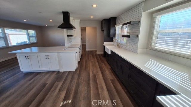 2327 Fairview, Riverside, CA 92506