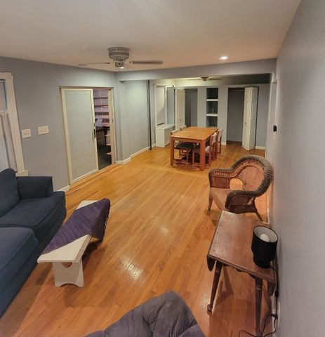 185 Dracut St, Lowell, MA 01854