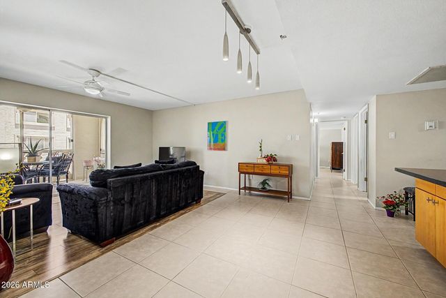 7860 E CAMELBACK Road 309, Scottsdale, AZ 85251