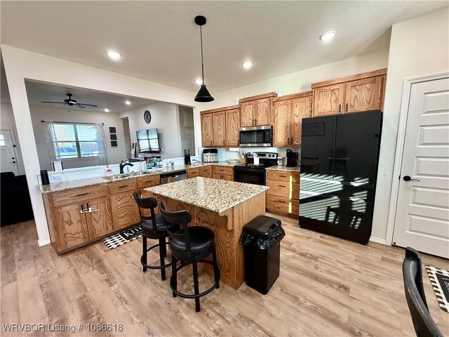 115 Countryside Way, Pocola, OK 74902