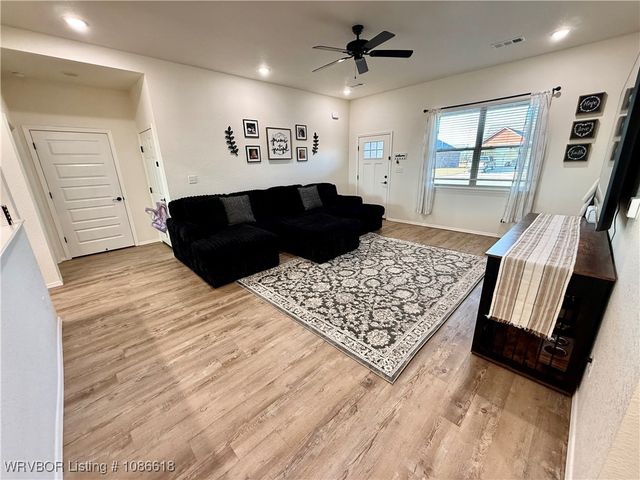 115 Countryside Way, Pocola, OK 74902