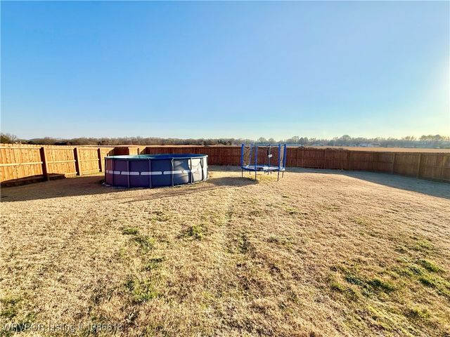 115 Countryside Way, Pocola, OK 74902