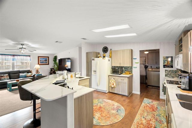 160 CLUBVIEW DRIVE 1, Safety Harbor, FL 34695