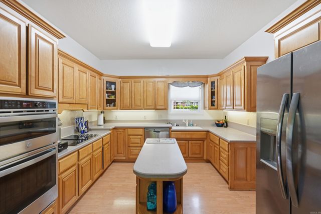 117 Cifuentes Way, Hot Springs Village, AR 71909