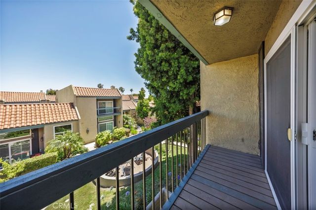 974 Palo Verde, Long Beach, CA 90815