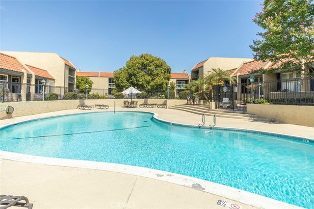 974 Palo Verde, Long Beach, CA 90815