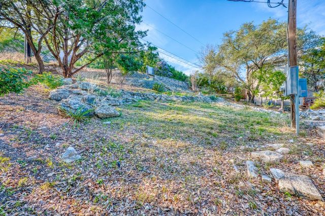 5031 McIntyre CIR, Austin, TX 78734