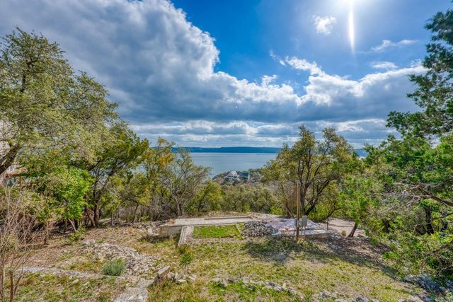 5031 McIntyre CIR, Austin, TX 78734