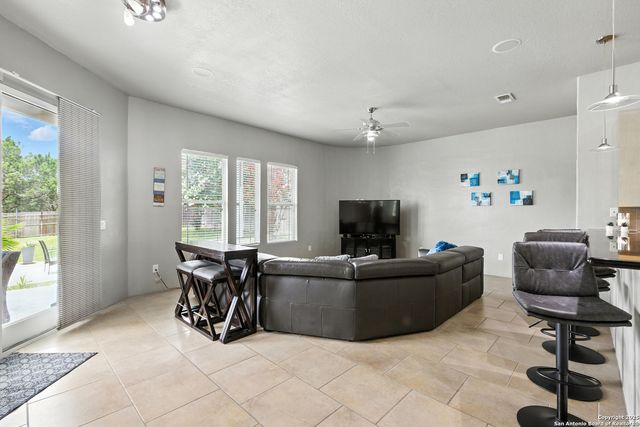 910 Silent, San Antonio, TX 78260