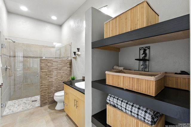 910 Silent, San Antonio, TX 78260