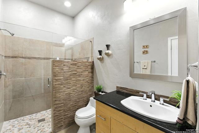 910 Silent, San Antonio, TX 78260