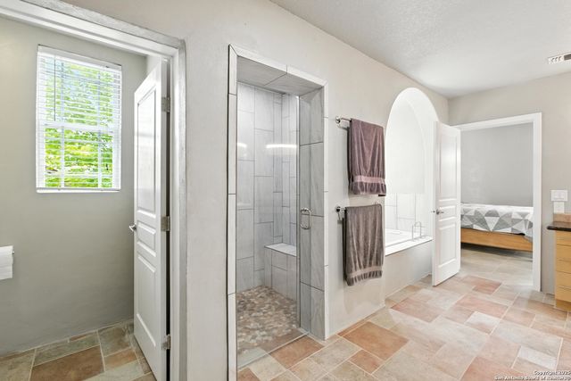 910 Silent, San Antonio, TX 78260