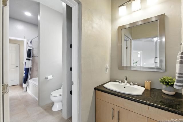 910 Silent, San Antonio, TX 78260
