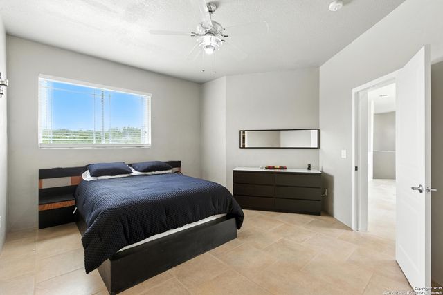 910 Silent, San Antonio, TX 78260