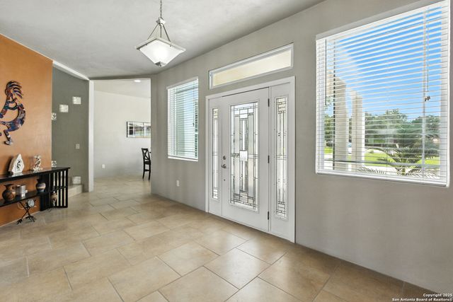 910 Silent, San Antonio, TX 78260