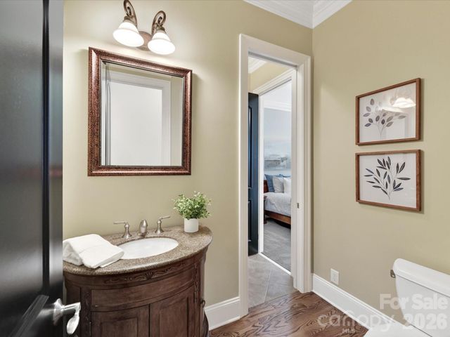 7805 Pemswood Street, Charlotte, NC 28277