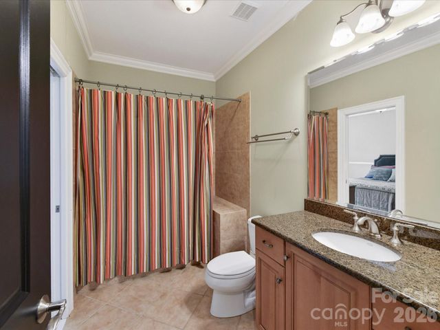7805 Pemswood Street, Charlotte, NC 28277