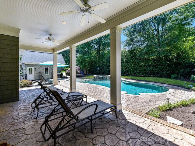 7805 Pemswood Street, Charlotte, NC 28277