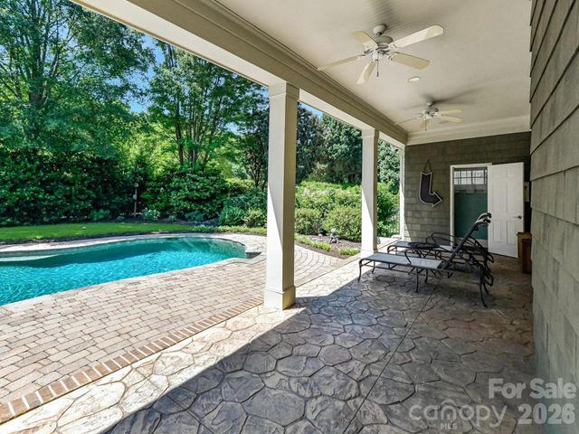 7805 Pemswood Street, Charlotte, NC 28277