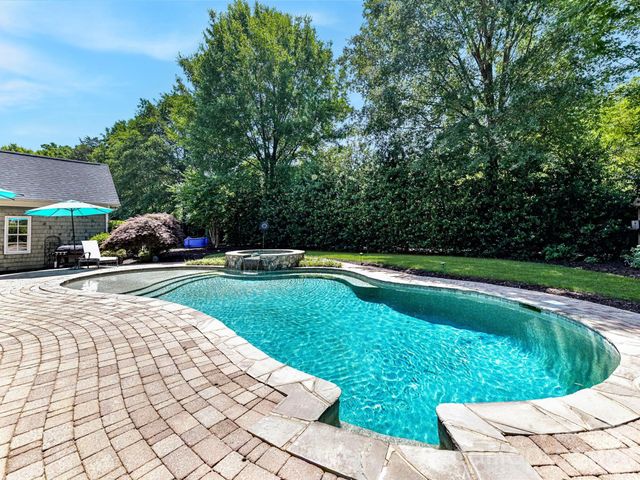 7805 Pemswood Street, Charlotte, NC 28277