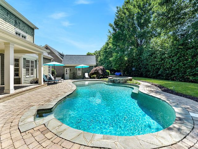 7805 Pemswood Street, Charlotte, NC 28277