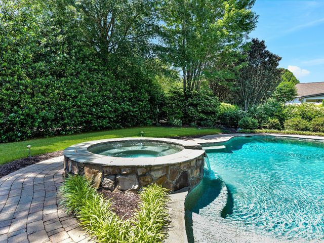 7805 Pemswood Street, Charlotte, NC 28277