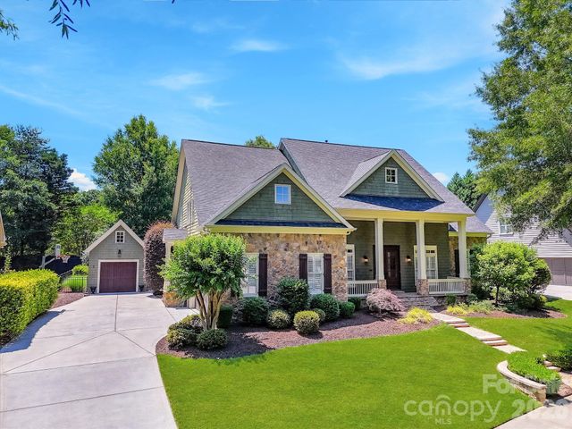 7805 Pemswood Street, Charlotte, NC 28277