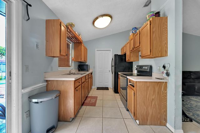 6504 Student Way, Fort Pierce, FL 34951