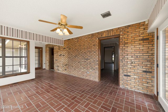 522 Claude Street, Breaux Bridge, LA 70517