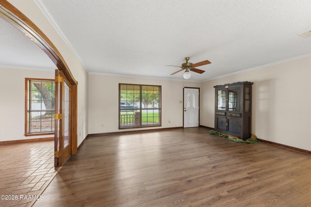 522 Claude Street, Breaux Bridge, LA 70517
