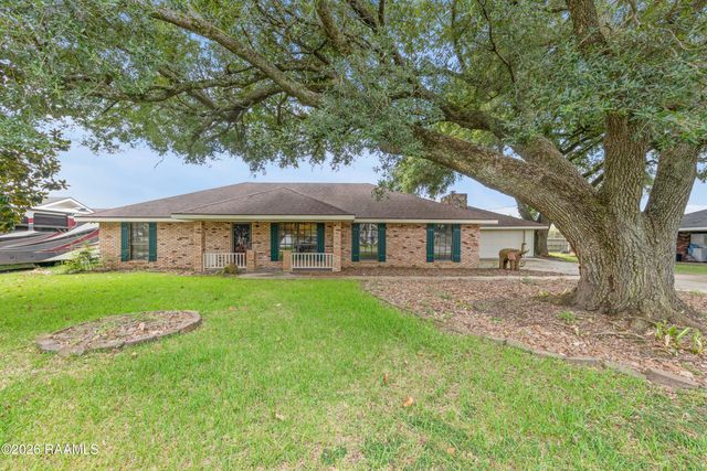 522 Claude Street, Breaux Bridge, LA 70517