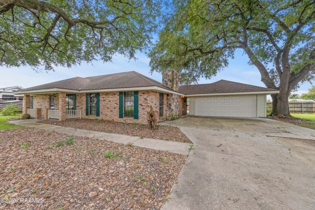 522 Claude Street, Breaux Bridge, LA 70517