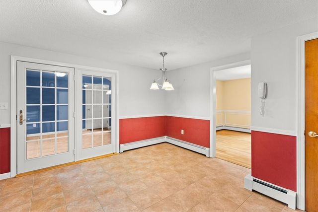 7 Gadsby Lane, Tiverton, RI 02878