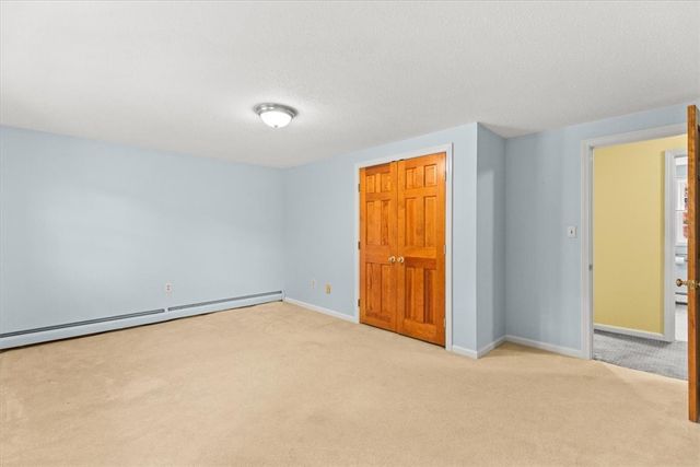 7 Gadsby Lane, Tiverton, RI 02878