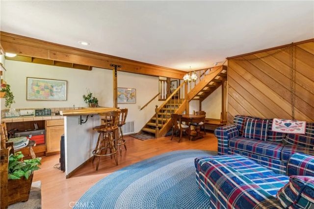 175 Massive, Lake Arrowhead, CA 92317