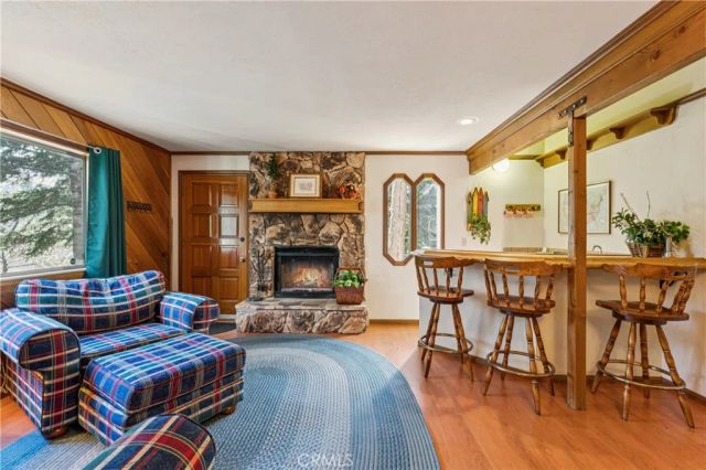 175 Massive, Lake Arrowhead, CA 92317