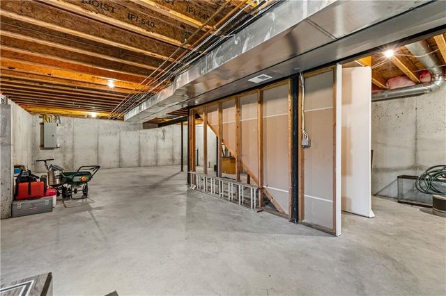 1864 W Concord Drive, Olathe, KS 66061