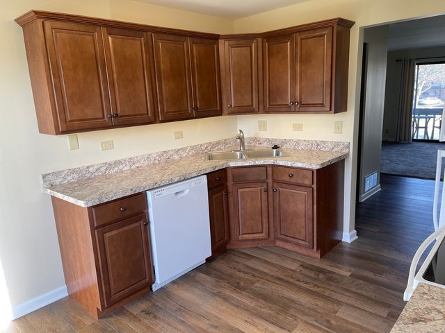 1495 Georgia Court 105, Naperville, IL 60540