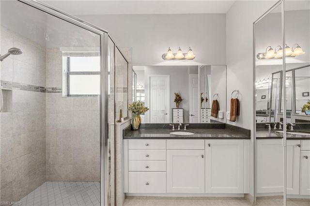 11735 Kati Falls LN, Fort Myers, FL 33913