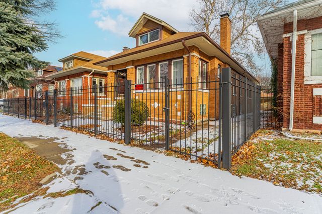 7715 S Oglesby Avenue, Chicago, IL 60649