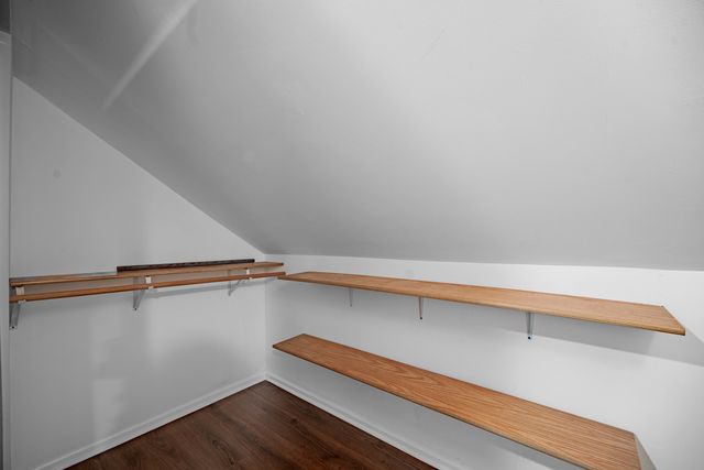 7715 S Oglesby Avenue, Chicago, IL 60649