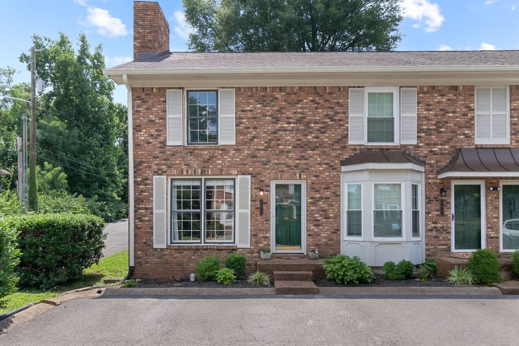 506 Hickory Villa Dr, Nashville, TN 37211