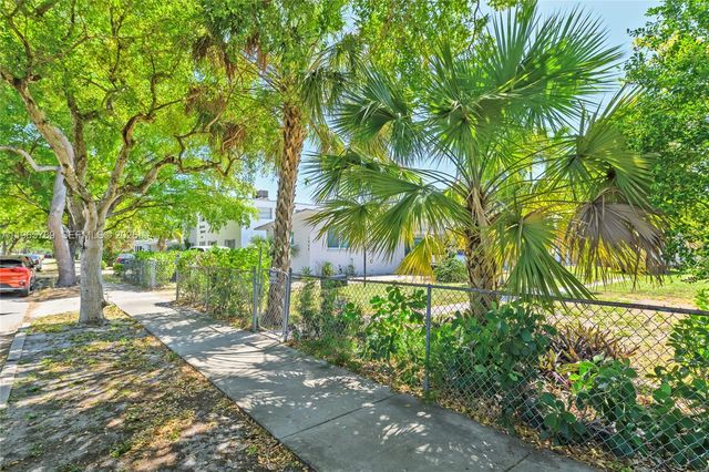1946 Madison Street, Hollywood, FL 33020