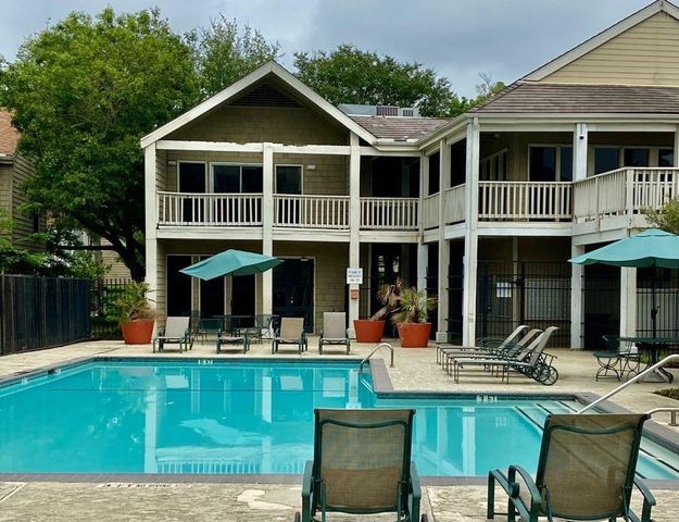 2100 Tanglewilde Street 723, Houston, TX 77063