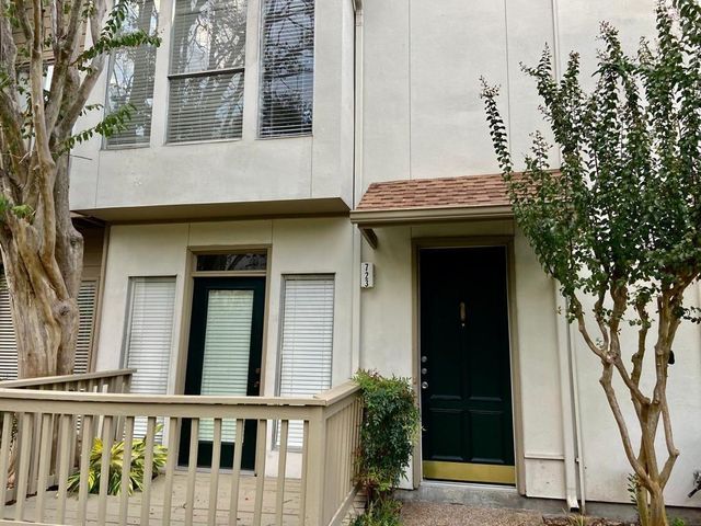 2100 Tanglewilde Street 723, Houston, TX 77063