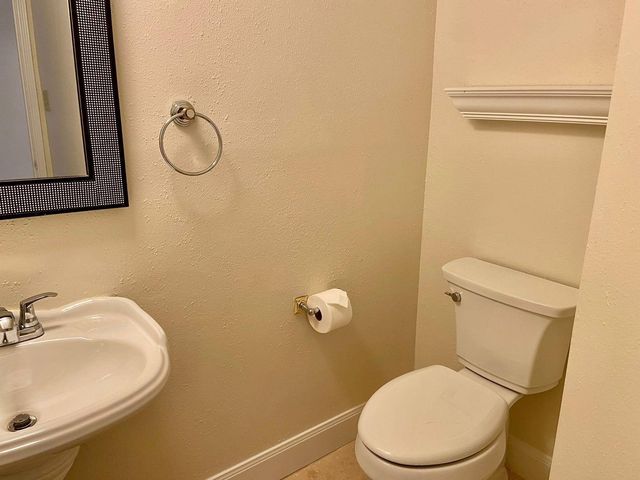 2100 Tanglewilde Street 723, Houston, TX 77063